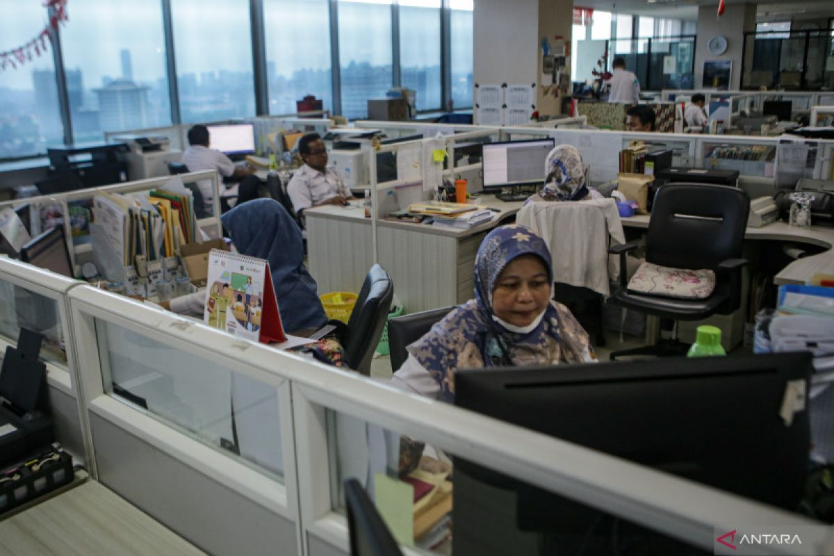 Kebijakan Bekerja dari Rumah untuk 50 Persen ASN DKI Jakarta: Penyegaran Udara dan Dampaknya